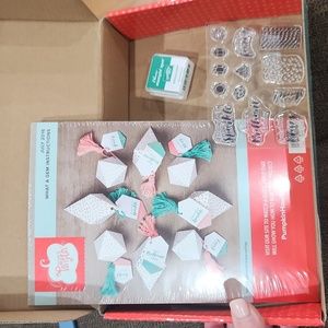 Paper Pumpkin by Stampin‎ Up.